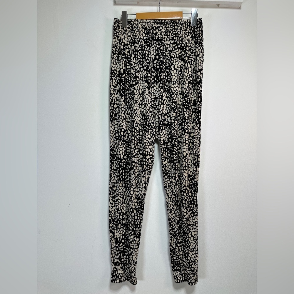 H&M Black Animal Print Jogger Pants L Lightweight Pull On Casual Pants